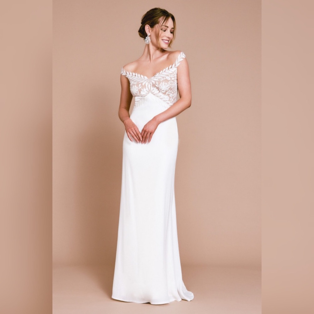 NWT Tadashi Shoji Bridal Rylan off shoulder gown